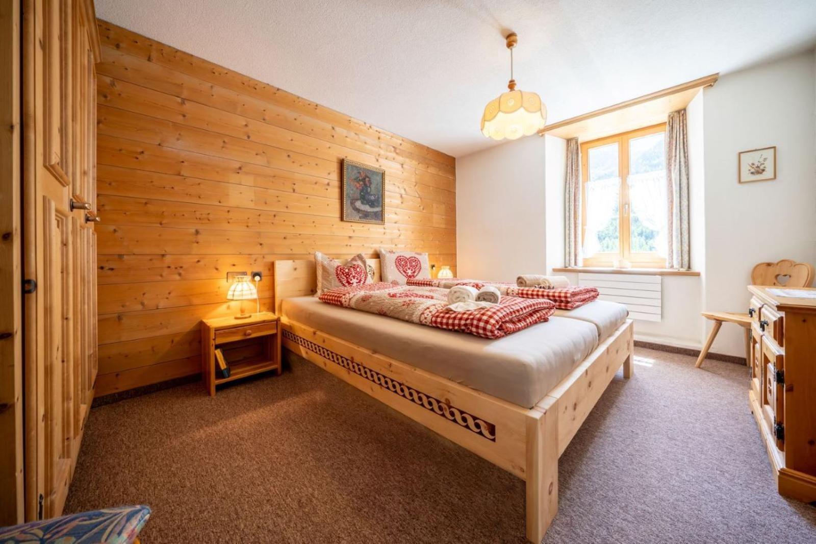 Chasa Plazza Gronda Apartment Lavin Bagian luar foto